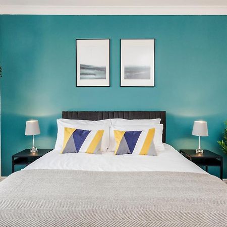 Business & Leisure 2 Bedroom & Parking By Damask Homes Ilford Eksteriør billede
