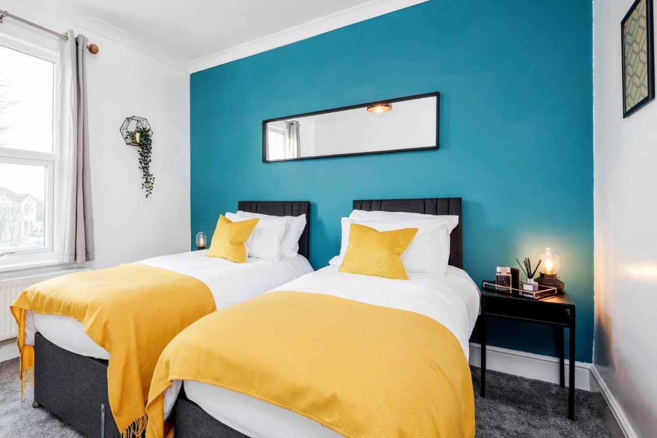 Business & Leisure 2 Bedroom & Parking By Damask Homes Ilford Eksteriør billede