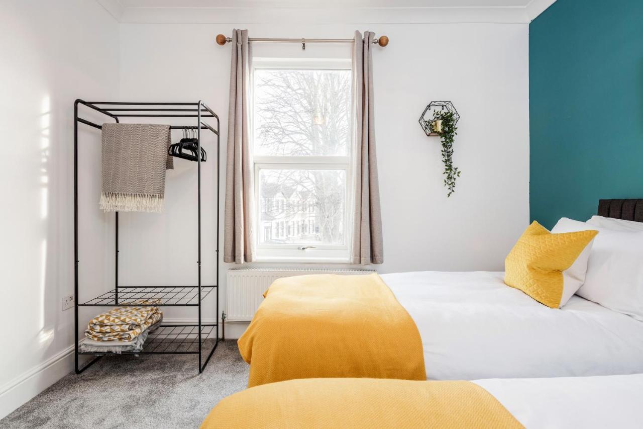 Business & Leisure 2 Bedroom & Parking By Damask Homes Ilford Eksteriør billede