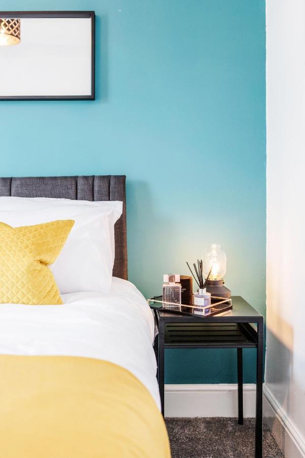 Business & Leisure 2 Bedroom & Parking By Damask Homes Ilford Eksteriør billede