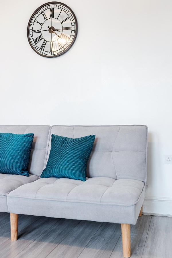 Business & Leisure 2 Bedroom & Parking By Damask Homes Ilford Eksteriør billede